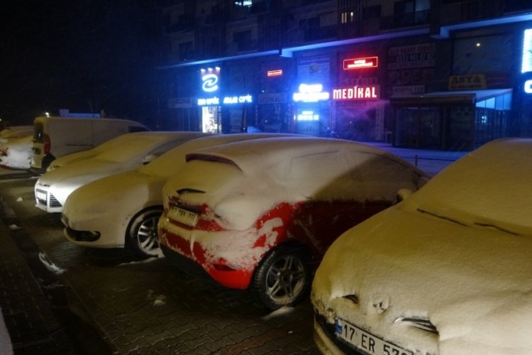 &Ccedil;anakkale'de kar başladı