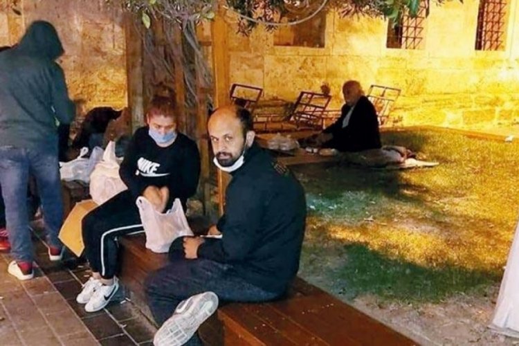 Hayatları değişti! Sokaktan nikah masasına...