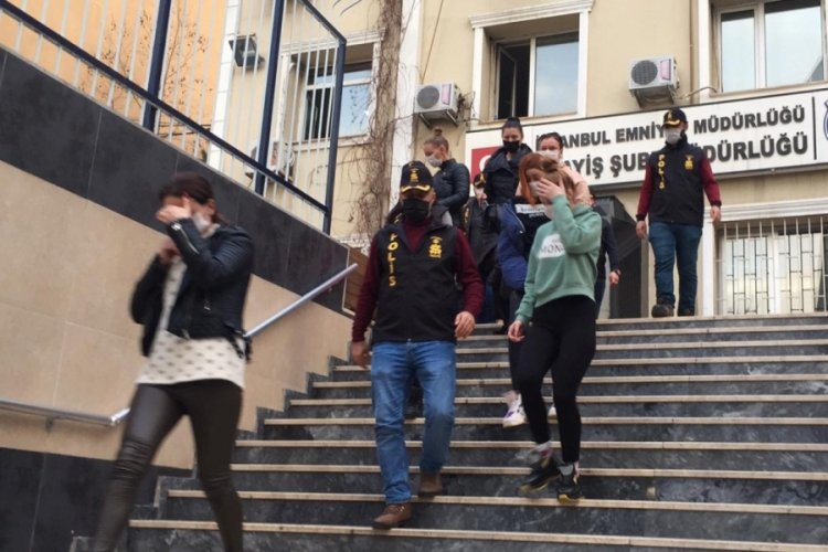 Fuhuş operasyonunda 27 kişi g&ouml;zaltına alındı