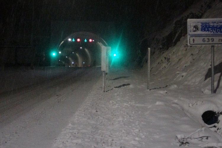 Zonguldak'ta kar şiddetini arttırdı