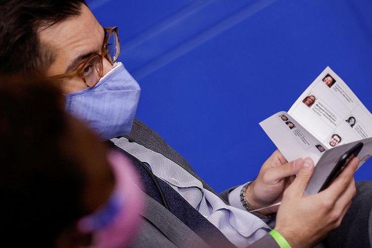 Biden y&ouml;netiminden ilk istifa