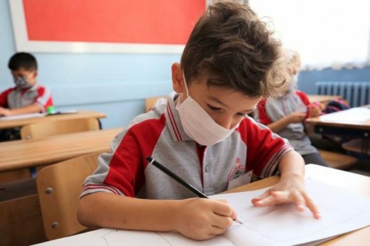 Y&uuml;z y&uuml;ze eğitime kademeli ge&ccedil;işe Bursa yorumu (&Ouml;ZEL HABER)