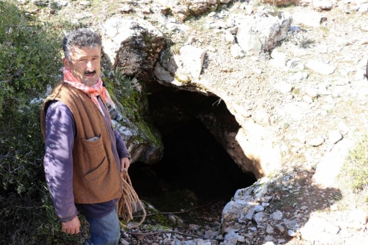 Defineciler hazine ararken, gizli Pamukkale'yi buldu