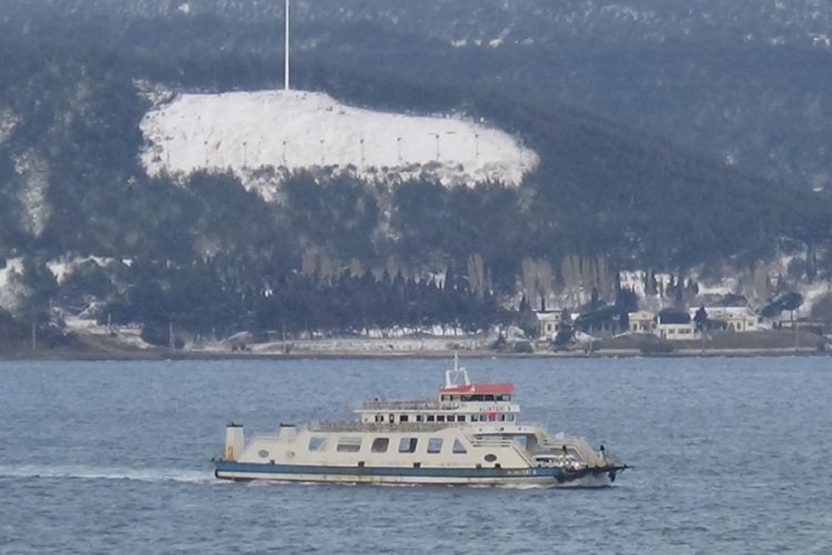G&ouml;k&ccedil;eada ve Bozcaada'ya feribot seferleri yapılamıyor