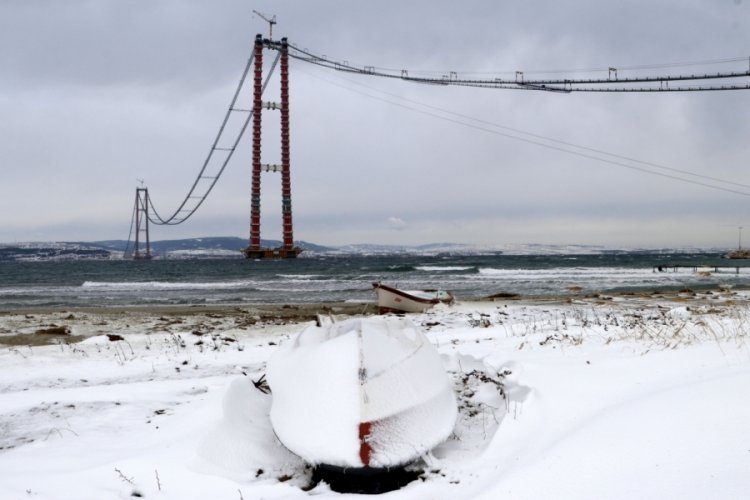 1915 &Ccedil;anakkale K&ouml;pr&uuml;s&uuml;'nde kar manzaraları