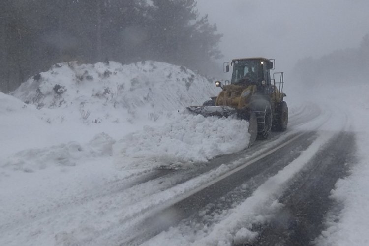 Kazdağları'nda kar 2 metreye ulaştı