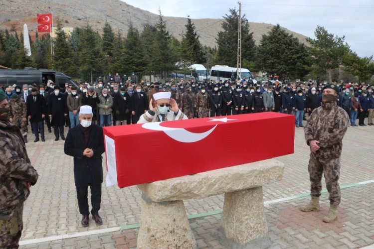 Kazada hayatını kaybeden komiser yardımcısı toprağa verildi