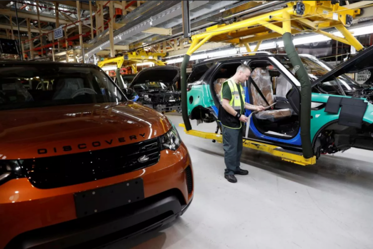 Land Rover 2030'da tamamen elektrikliye ge&ccedil;ecek