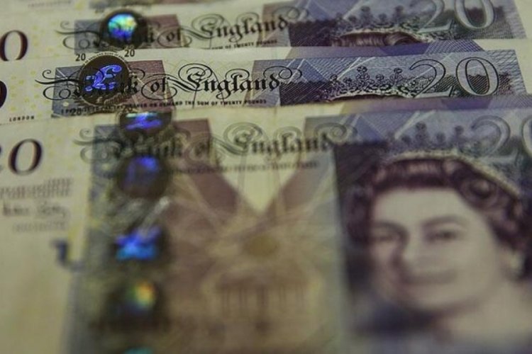 Sterlin dolar karşısında son 33 ayın en y&uuml;ksek seviyesinde
