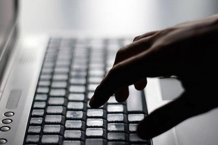 Bursa'da sosyal medyadan ter&ouml;r &ouml;rg&uuml;t&uuml; propagandası yaptığı iddia edilen 7 kişi yakalandı