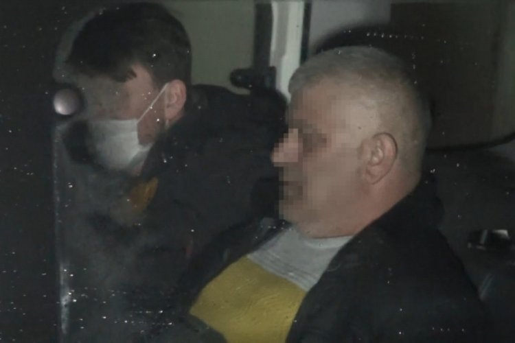 Korkun&ccedil; olay! Sevgilisini &ouml;ld&uuml;r&uuml;p rehin aldı