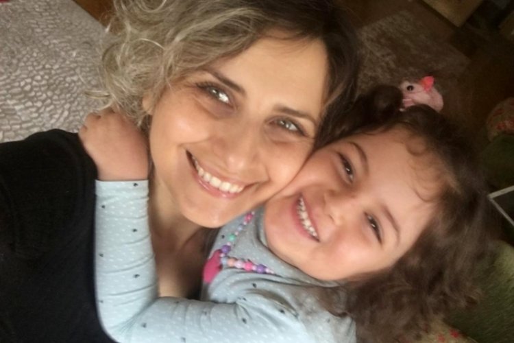 &Ouml;yk&uuml; Arin'in annesi: Yanak i&ccedil;inden s&uuml;r&uuml;nt&uuml; kitinin T&uuml;rkiye'ye gelmesini istiyoruz