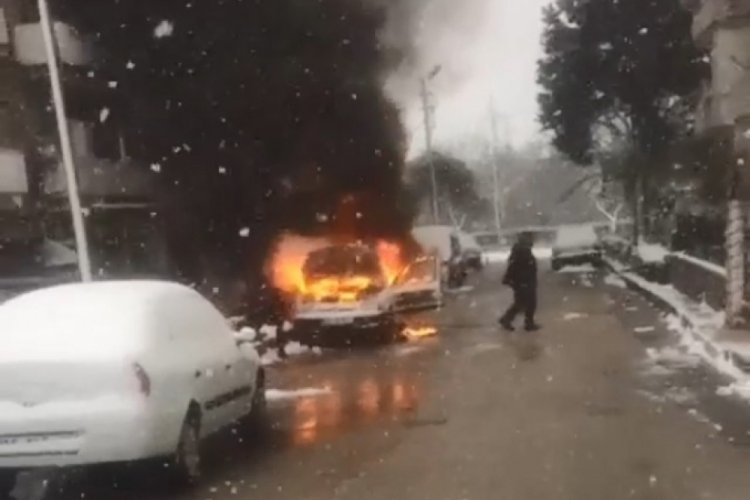 Bursa'da patlama sesinin ardından k&uuml;le d&ouml;nd&uuml;