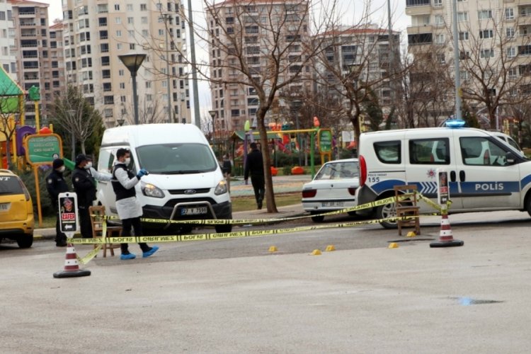 Kuzenlerin silahlı kavgası can aldı