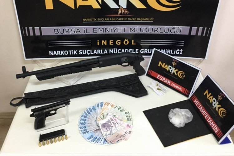 Bursa İneg&ouml;l'de uyuşturucu ticareti yaptıkları iddia edilen 3 zanlı yakalandı