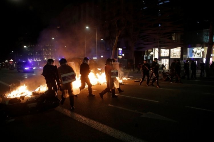 İspanya'da rap&ccedil;i protestolarının bilan&ccedil;osu