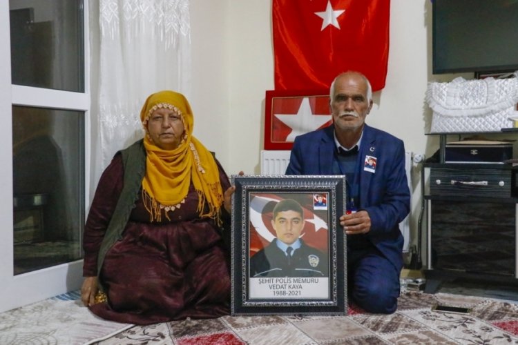 Gara şehidi polisin babası: Yurt dışından arayan al&ccedil;aklara kanmıyorum