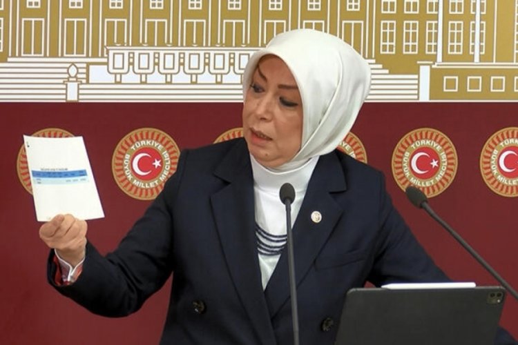 AK Parti'li &Ouml;znur &Ccedil;alık, Pervin Buldan'la g&ouml;r&uuml;şmesini anlattı