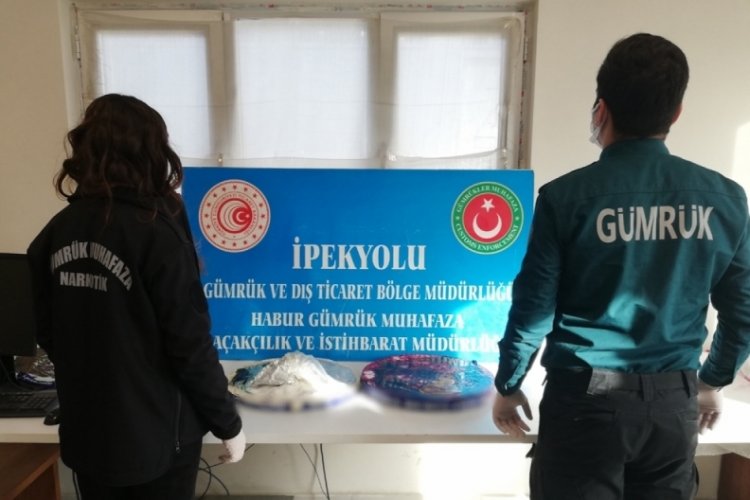 Sınır kapısında 25 kilogram uyuşturucu ele ge&ccedil;irdi