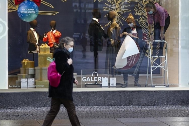 Almanya'da son 24 saatte 560 kişi Kovid-19'dan hayatını kaybetti