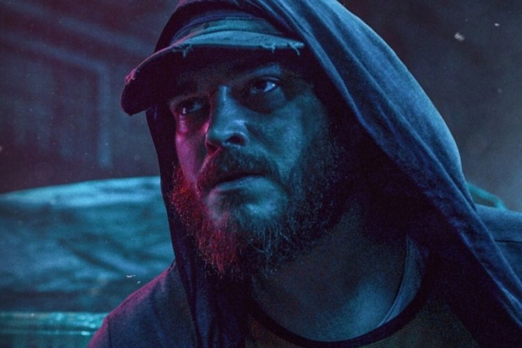 &Ccedil;ağatay Ulusoy'un rol aldığı Netflix filmi M&uuml;cadele &Ccedil;ıkmazı'nda flaş değişiklik!