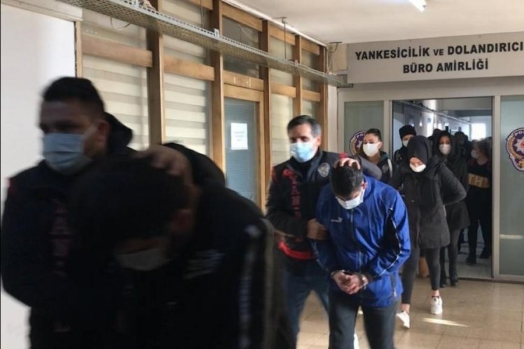 Şehit ve gazileri kullanarak dolandırıcılık yaptıkları belirlenen ş&uuml;phelilerden 7'si tutuklandı