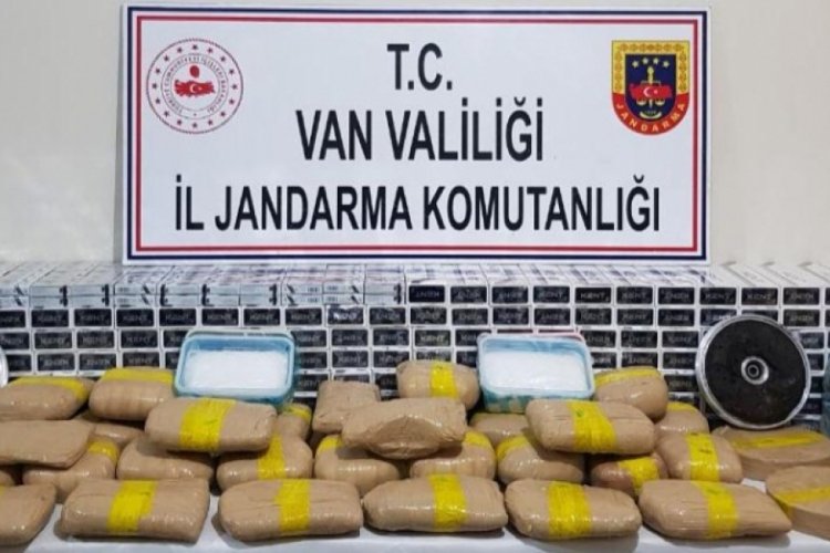 Van'da evde 69 kilo uyuşturucuya 2 g&ouml;zaltı