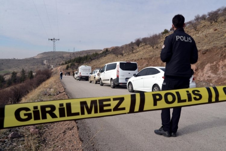 Dağlık alanda cesedi bulunan kişiyi kayınbiraderi &ouml;ld&uuml;rm&uuml;ş