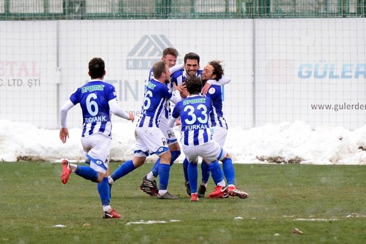 Bursa Yıldırımspor, zirve yarışını s&uuml;rd&uuml;rd&uuml;