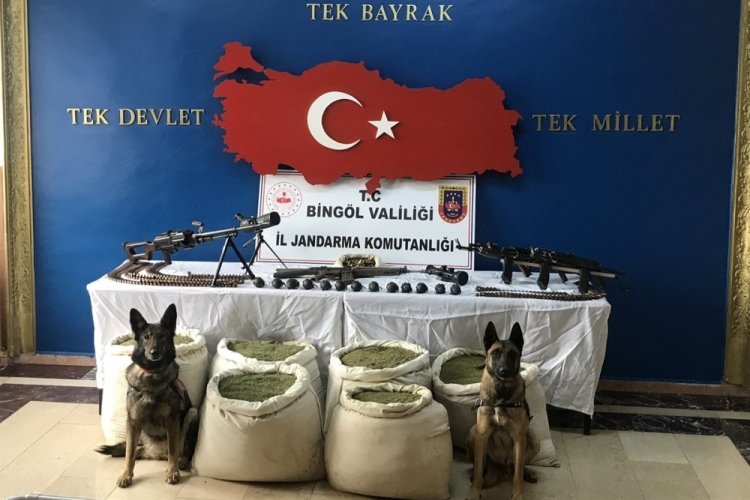 'Eren-4 Operasyonu'nda 150 kilo esrar ve silahlar ele ge&ccedil;irildi