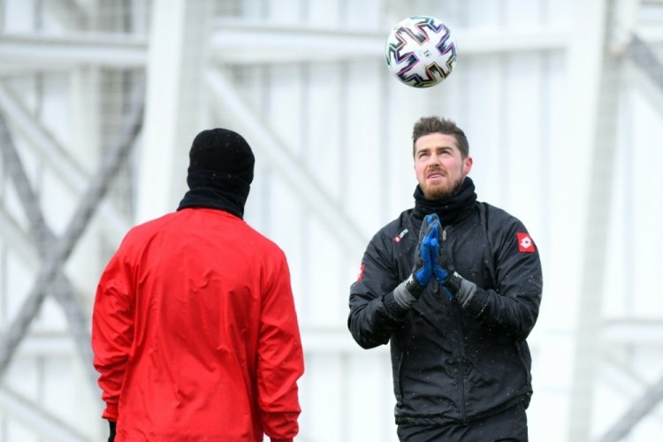 Konyaspor'da kaleci Sehic &ccedil;alışmalara başladı