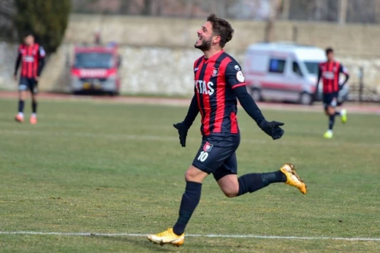 Uşakspor sahasında rahat kazandı