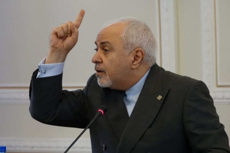 Zarif: Biden y&ouml;netimi, Trump'ı takip ediyor