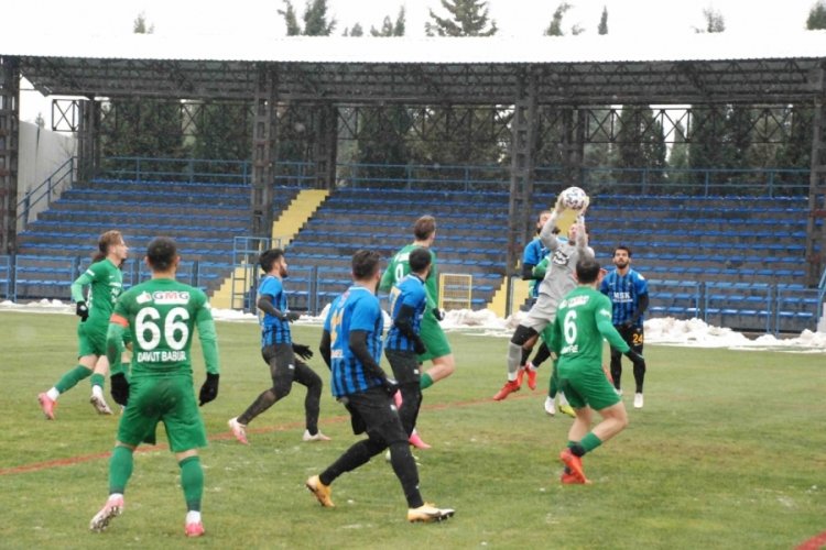 Karacabey Belediyespor Kırklarelispor'u mağlup etti