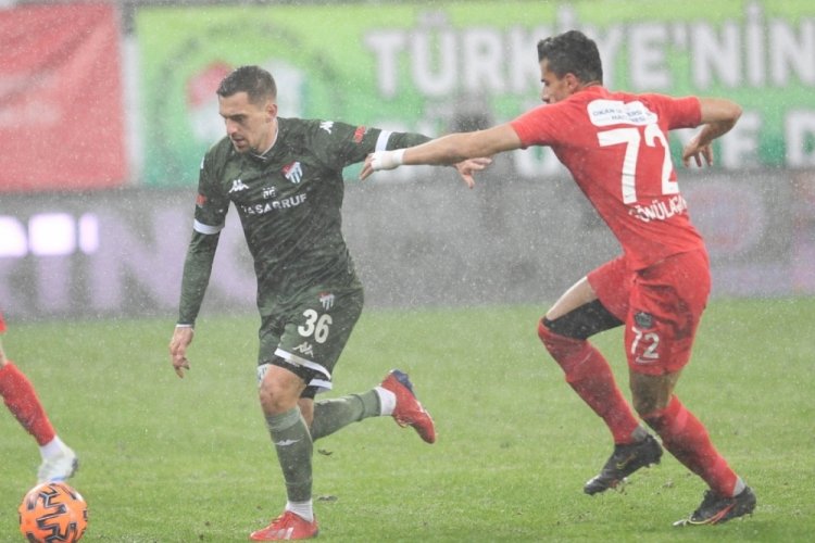 Bursaspor'da Altıparmak ve Kapacak, Balıkesirspor maçında oynayabilecek