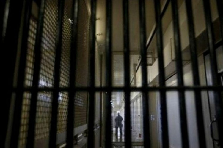 'Sperm kaçırma' yöntemiyle hapishanede baba oldu