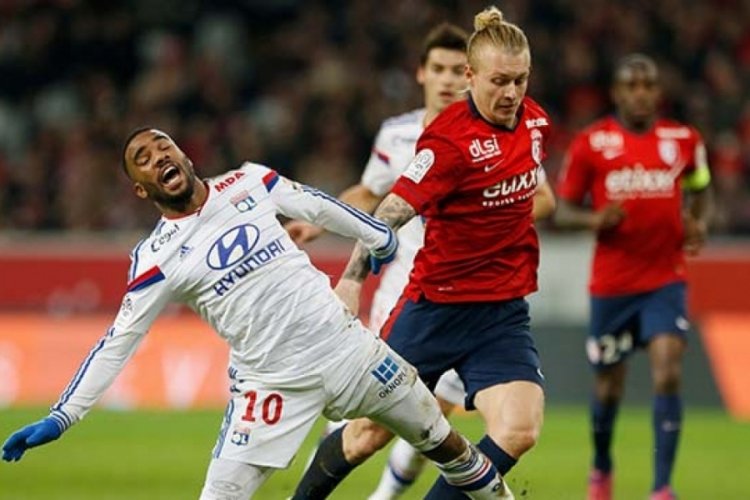 Ligue 1'de zirve yarışındaki PSG 3 puan kaybetti
