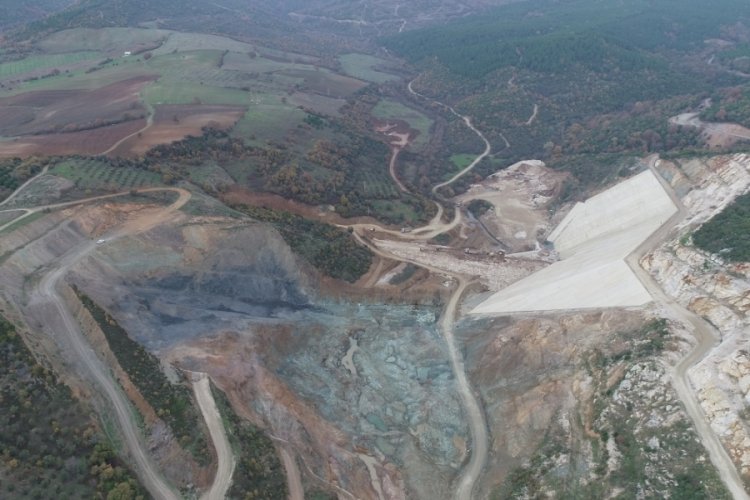 Bursa Karacabey'deki Yeşildere Barajı'nın yapımı aralıksız devam ediyor