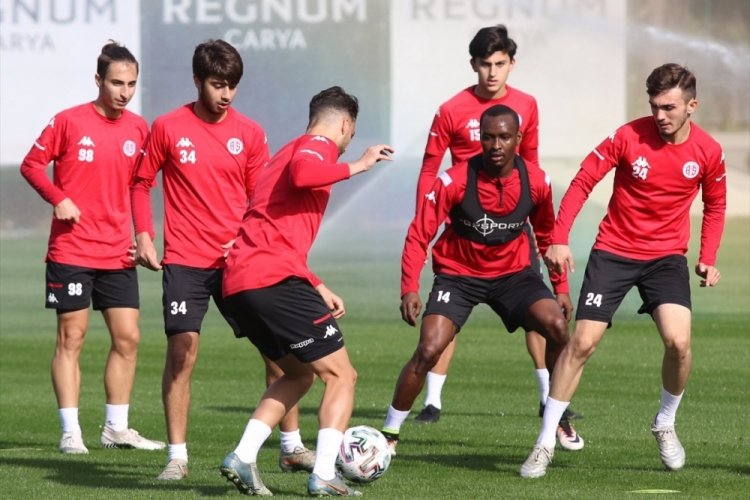 Antalyaspor, Medipol Başakşehir maçı hazırlıklarına başladı