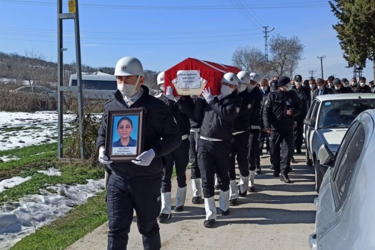 Bursa'da kansere yenik düşen polis memuru Bafra'da toprağa verildi