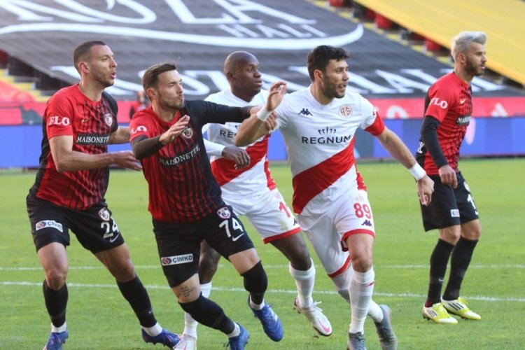Antalyaspor'un maçlarında 2 ve daha az gol atılıyor