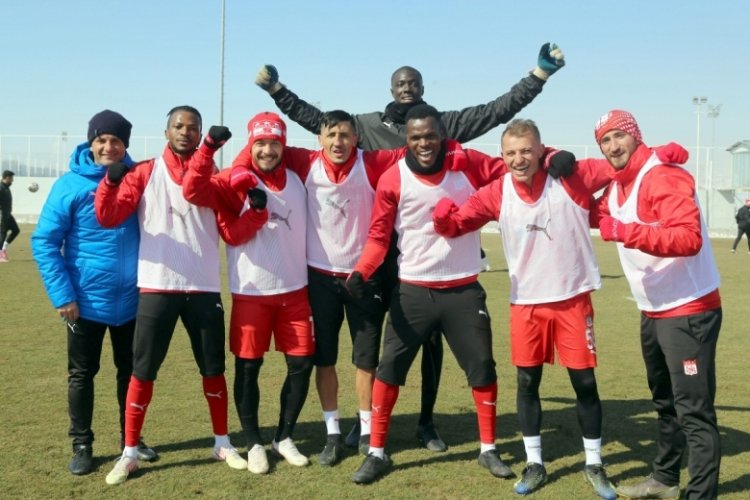 Sivasspor, Çaykur Rizespor maçının hazırlıklarına başladı