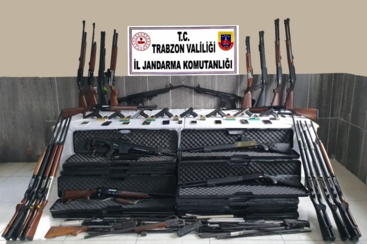 Trabzon'da silah ka&ccedil;ak&ccedil;ılığı operasyonu: 9 g&ouml;zaltı