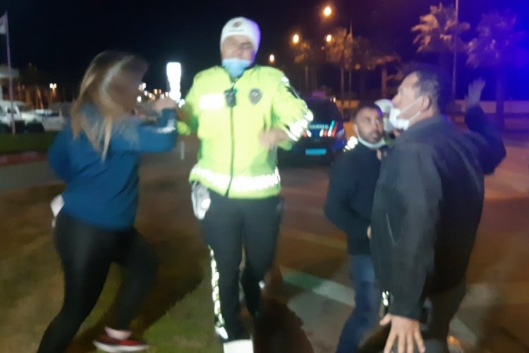 Kazadan sonra &ccedil;ocuklarını yere atıp &ouml;ld&uuml;rmekle tehdit ettiler