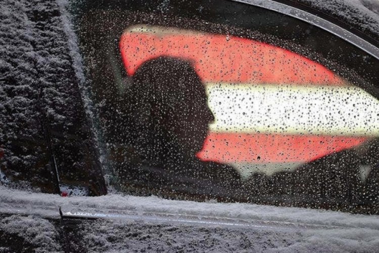 Fırtınayla boğuşan Teksas'ta ilk istifa a&ccedil;ıklandı
