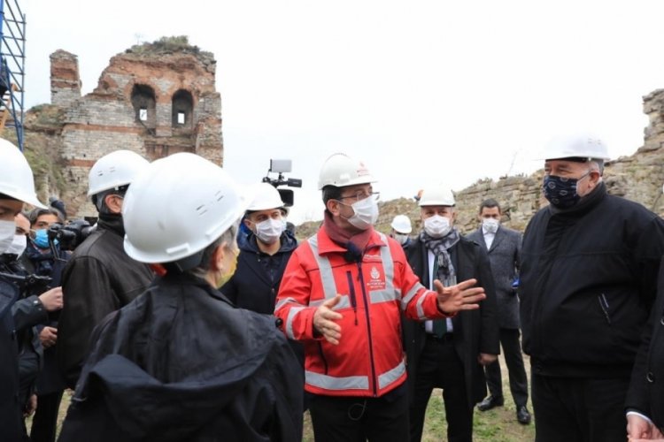 İmamoğlu Yedikule surlarında incelemelerde bulundu