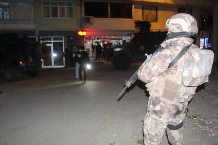 &Ouml;zel harekat polislerinden DAEŞ operasyonu