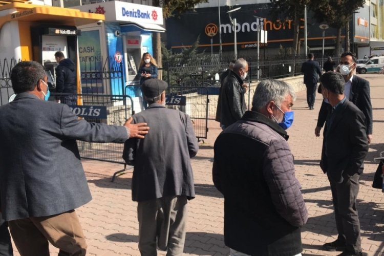 Adıyaman Adliyesi'nde kavga: 13 g&ouml;zaltı