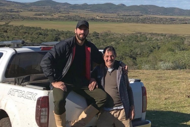 Alisson Becker'in babası hayatını kaybetti