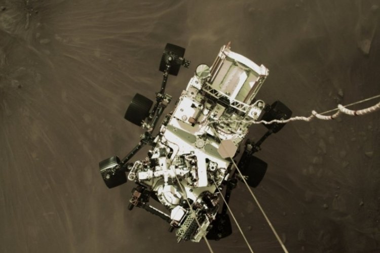 NASA, Mars'taki Jezero Krateri'nin panoramik fotoğrafını paylaştı